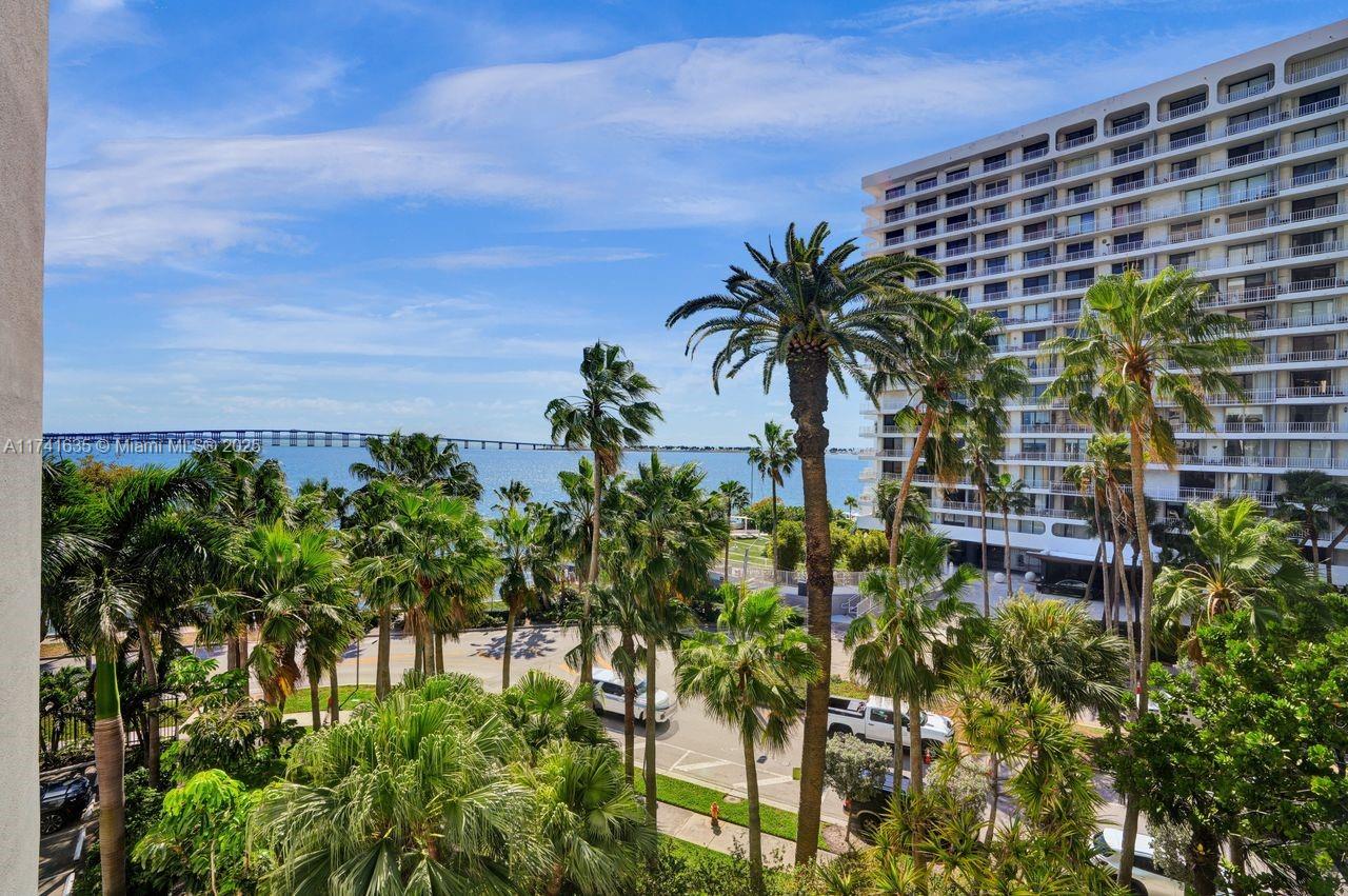 Miami, Florida, 33131, United States, 2 Bedrooms Bedrooms, ,2 BathroomsBathrooms,Residential,For Sale,1705612