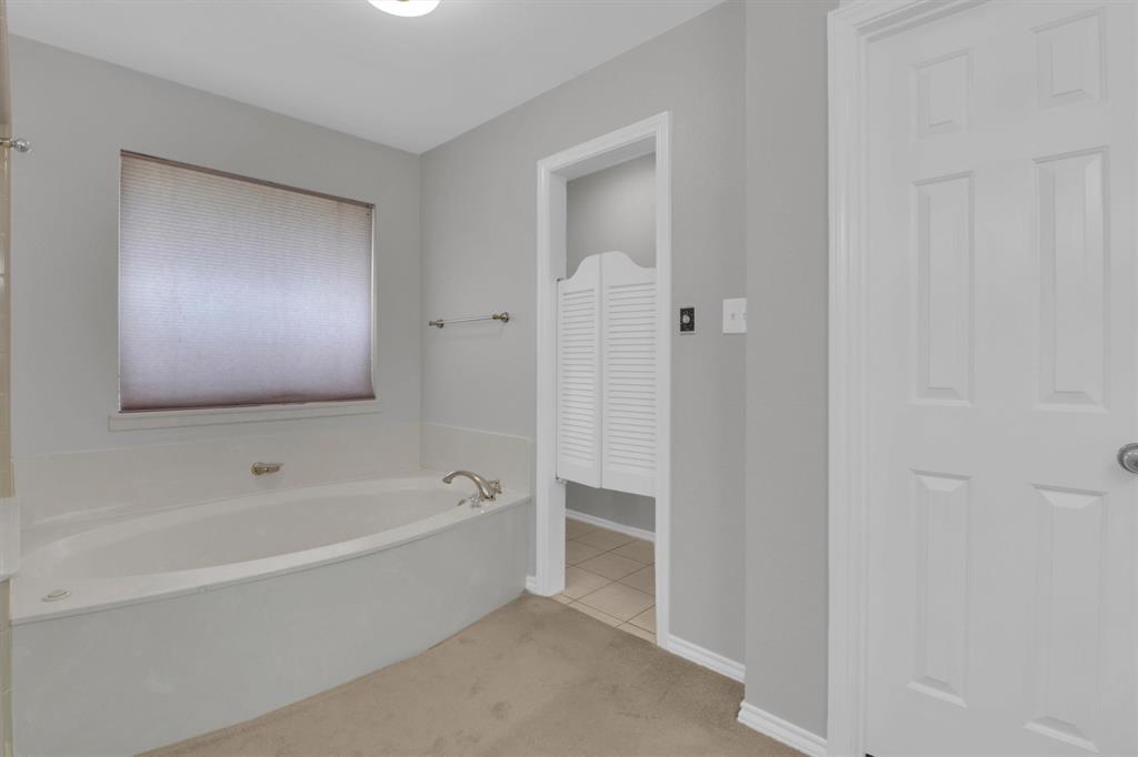 Highland Village, Texas, 75077, United States, 4 Bedrooms Bedrooms, ,2 BathroomsBathrooms,Residential,For Sale,1928390
