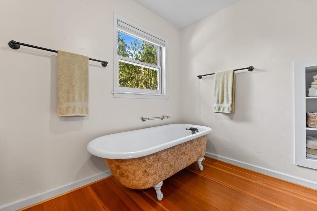 McCall, Idaho, 83638, United States, 4 Bedrooms Bedrooms, ,4 BathroomsBathrooms,Residential,For Sale,1763324