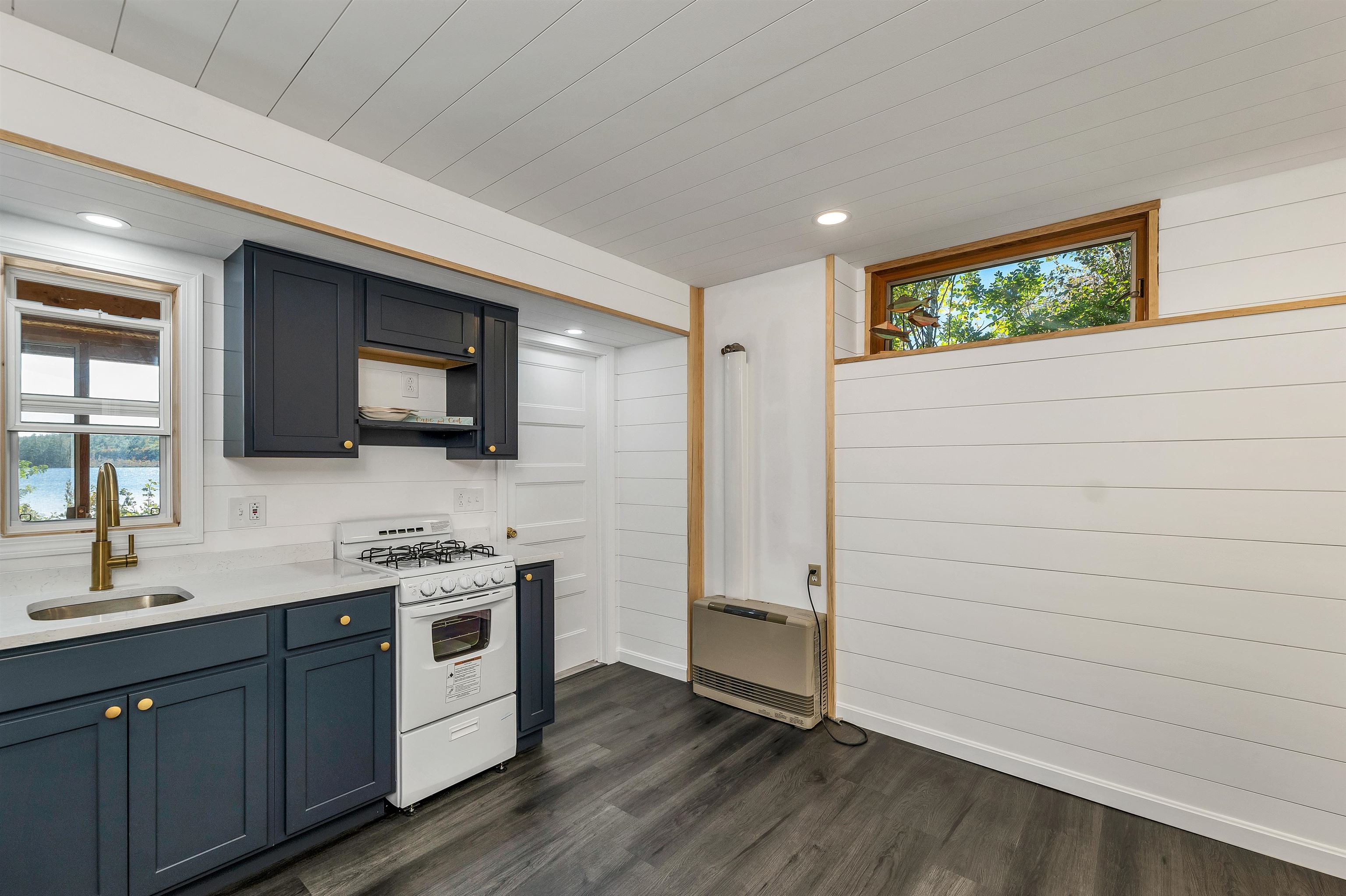 Dunbarton, New Hampshire, 03046, United States, 3 Bedrooms Bedrooms, ,2 BathroomsBathrooms,Residential,For Sale,1989464