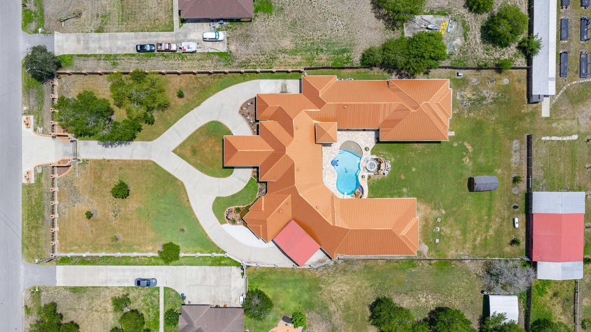 Kingsville, Texas, 78363, United States, 5 Bedrooms Bedrooms, ,6 BathroomsBathrooms,Residential,For Sale,1925551