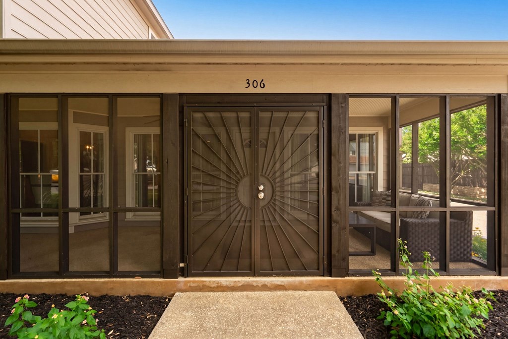 Fredericksburg, Texas, 78624, United States, 6 Bedrooms Bedrooms, ,6 BathroomsBathrooms,Residential,For Sale,2048440