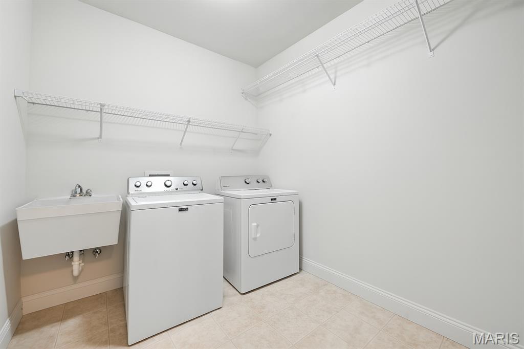 Lake St Louis, Missouri, 63367, United States, 4 Bedrooms Bedrooms, ,3 BathroomsBathrooms,Residential,For Sale,1901127