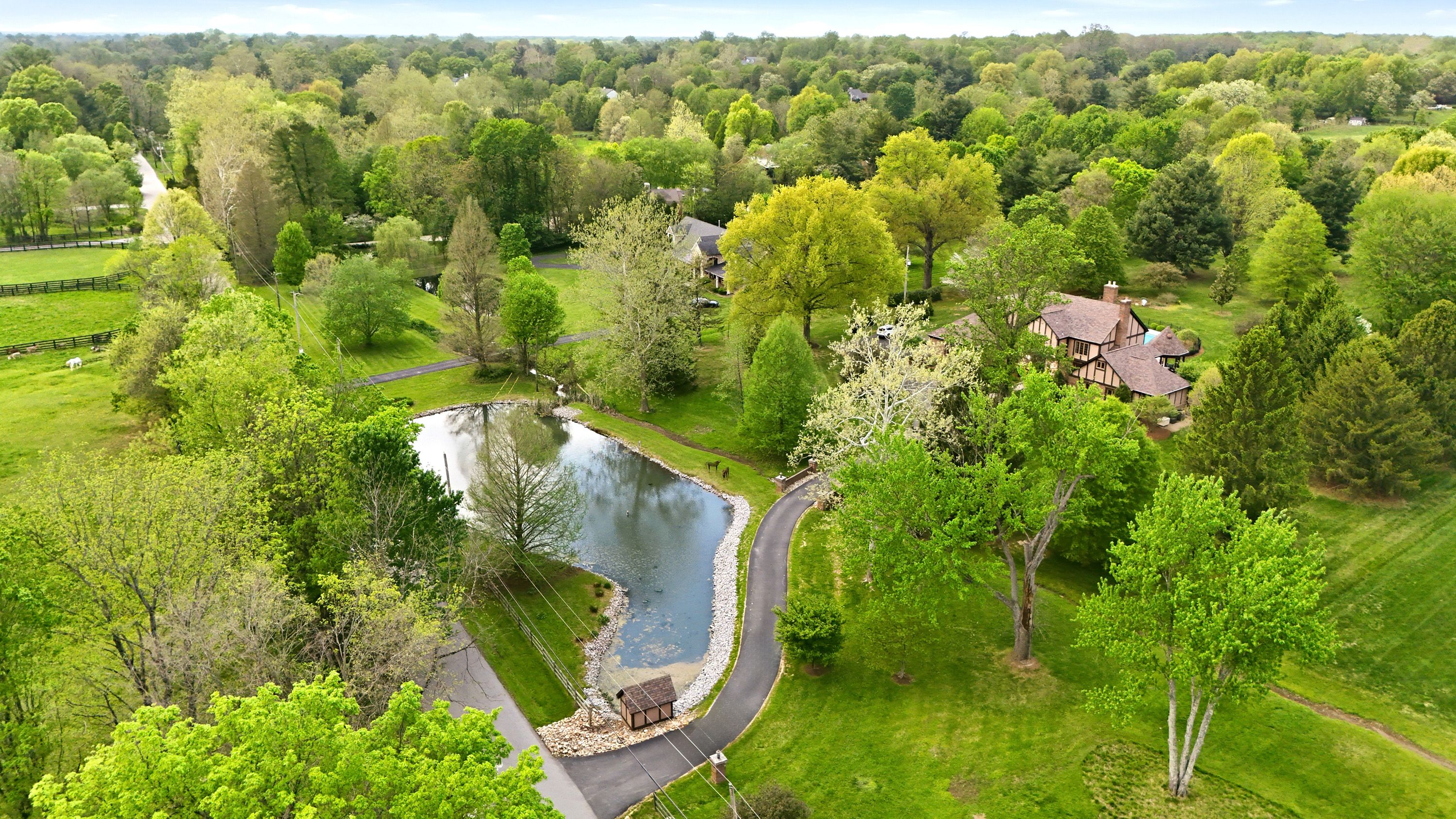  12409 Lucas Lane, Anchorage, KY 40223 - 物件實景