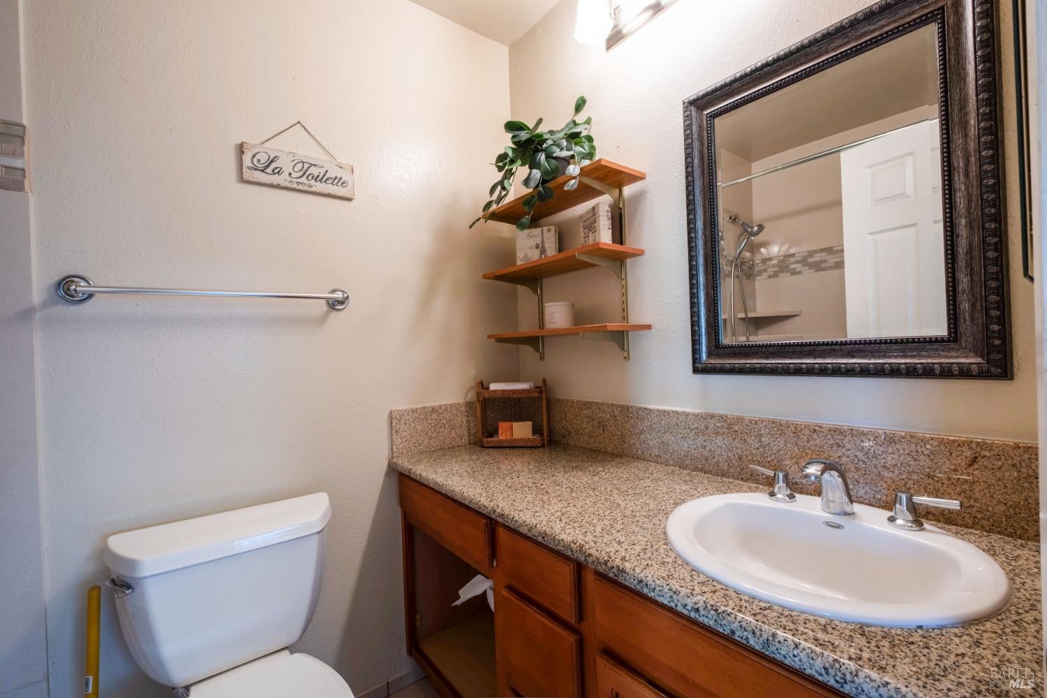 Vallejo, California, 94589, United States, 4 Bedrooms Bedrooms, ,2 BathroomsBathrooms,Residential,For Sale,1948983