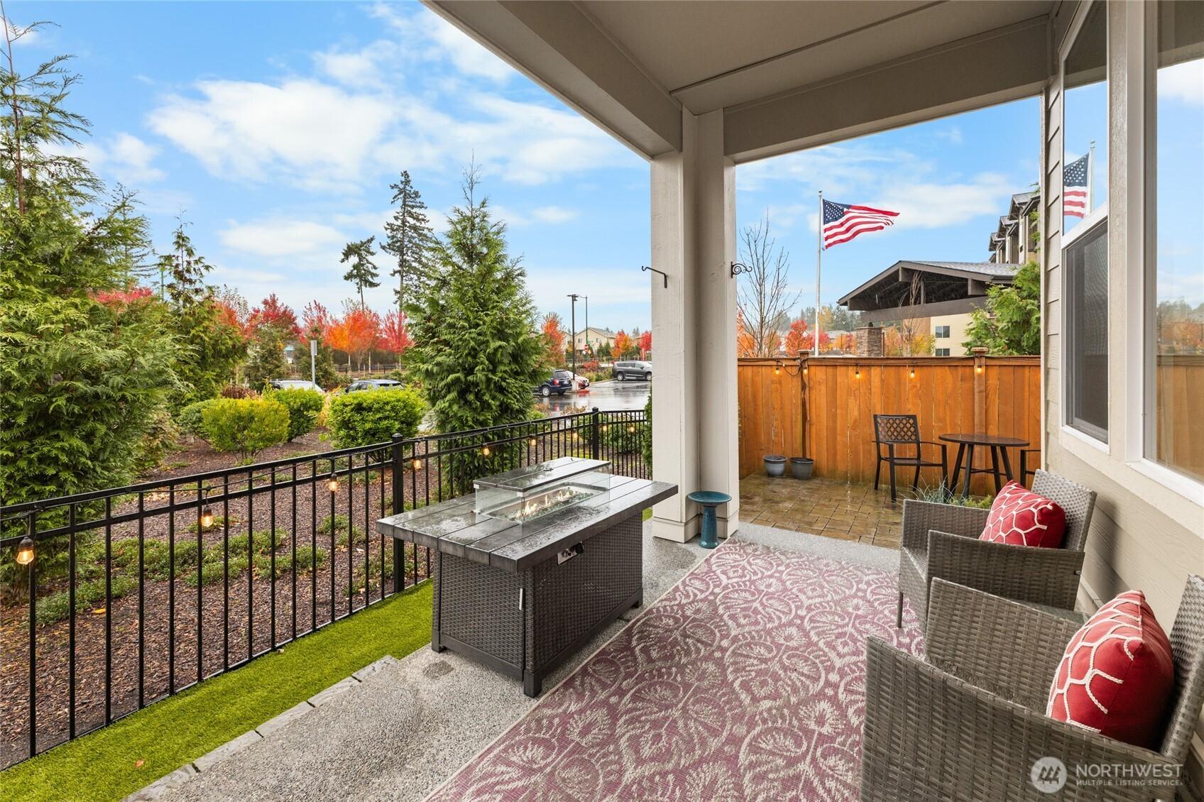 MAPLE VALLEY, Washington, 98038, United States, 2 Bedrooms Bedrooms, ,2 BathroomsBathrooms,Residential,For Sale,1989729