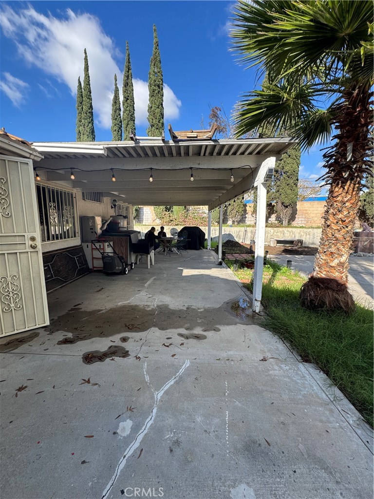 Bloomington, California, 92316, United States, 3 Bedrooms Bedrooms, ,2 BathroomsBathrooms,Residential,For Sale,2009954