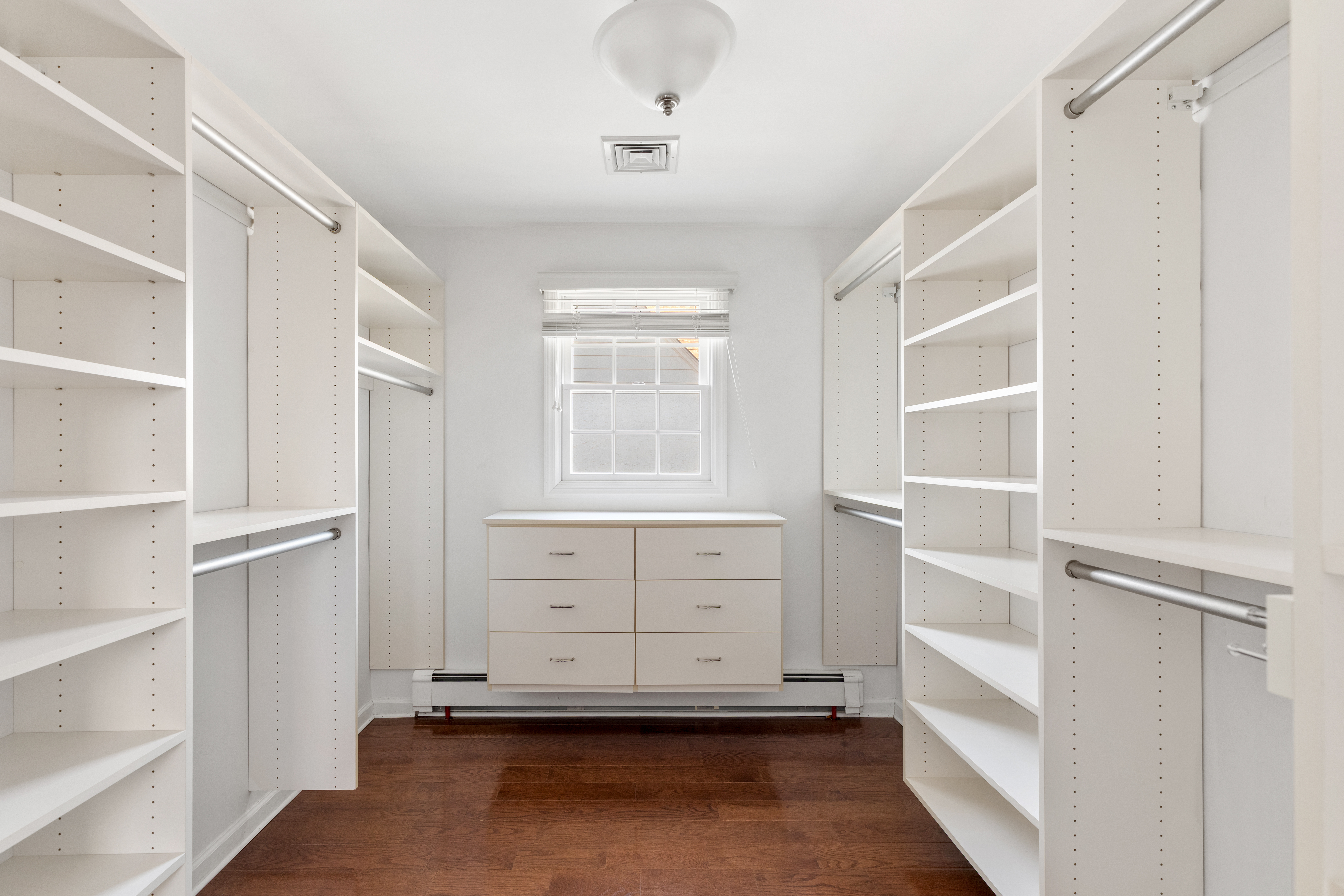  66 Wyatt Road, Garden City, NY, 11530 - 物件實景