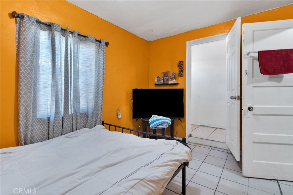 Redlands, California, 92374, United States, 5 Bedrooms Bedrooms, ,3 BathroomsBathrooms,Residential,For Sale,1987347