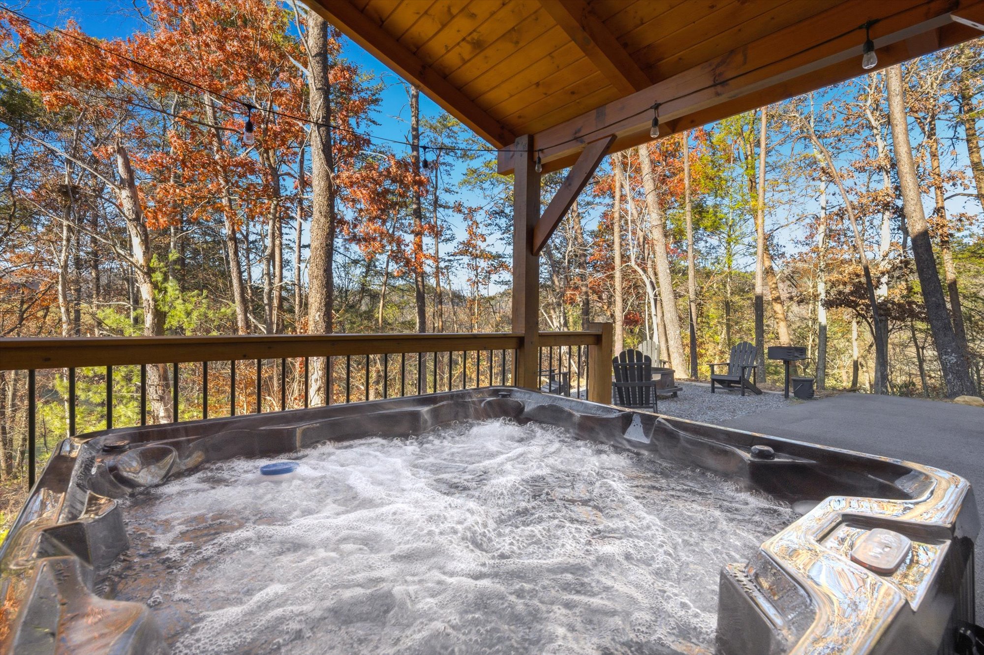 Sevierville, Tennessee, 37862, United States, 2 Bedrooms Bedrooms, ,2 BathroomsBathrooms,Residential,For Sale,1992770