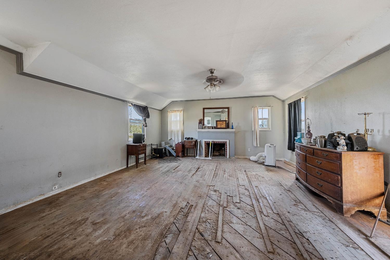 Arbuckle, California, 95912, United States, 4 Bedrooms Bedrooms, ,2 BathroomsBathrooms,Residential,For Sale,1976020