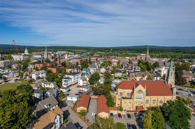 Concord, New Hampshire, 03301, United States, 3 Bedrooms Bedrooms, ,2 BathroomsBathrooms,Residential,For Sale,1986061