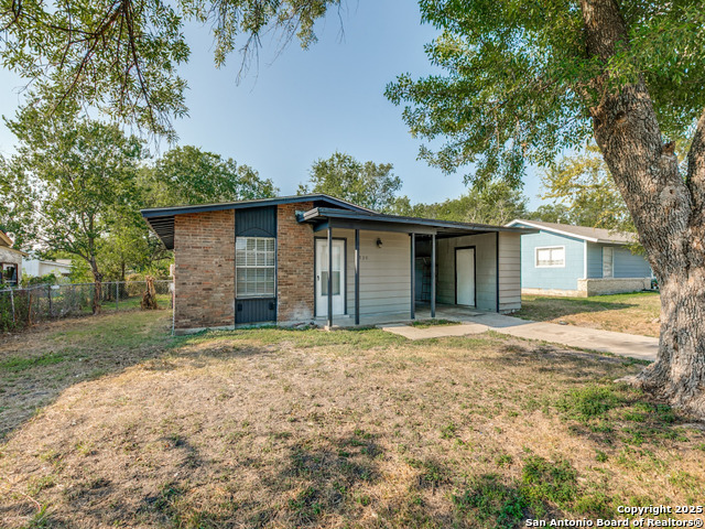 Castle Yard , San Antonio, TX 78218