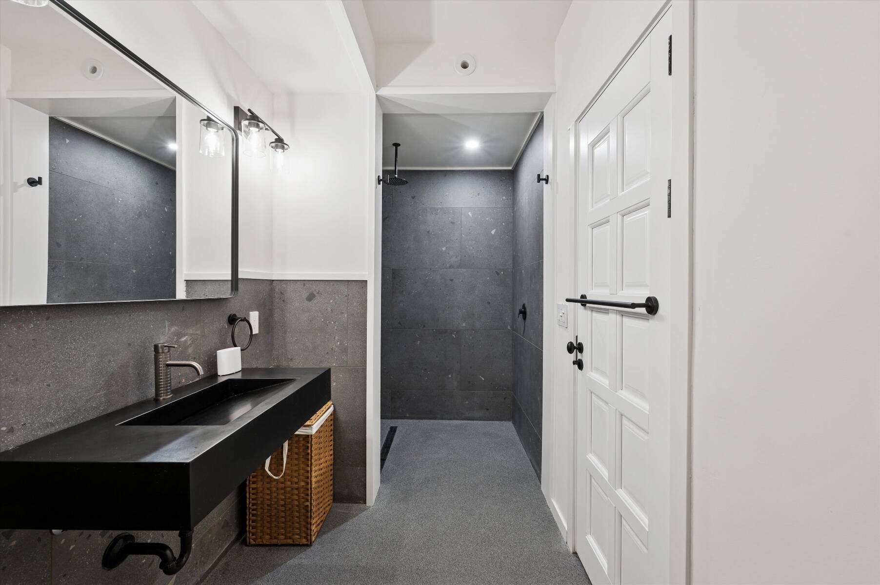  Brand New Waterfront Home in the Style of Japanese Modern - 物件實景