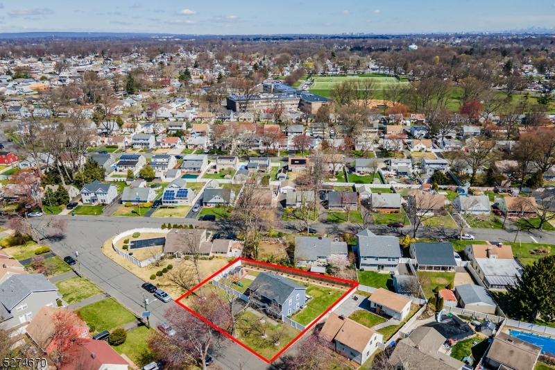 Rahway City, New Jersey, 07065, United States, 4 Bedrooms Bedrooms, ,2 BathroomsBathrooms,Residential,For Sale,1892652