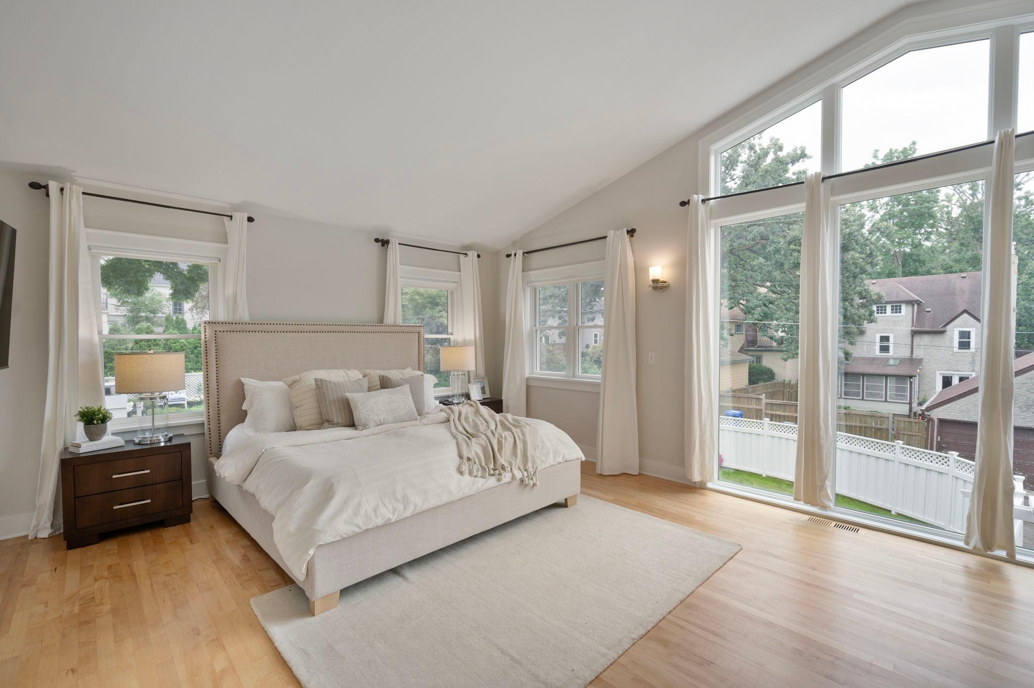 Saint Paul, Minnesota, 55105, United States, 4 Bedrooms Bedrooms, ,2 BathroomsBathrooms,Residential,For Sale,1919554