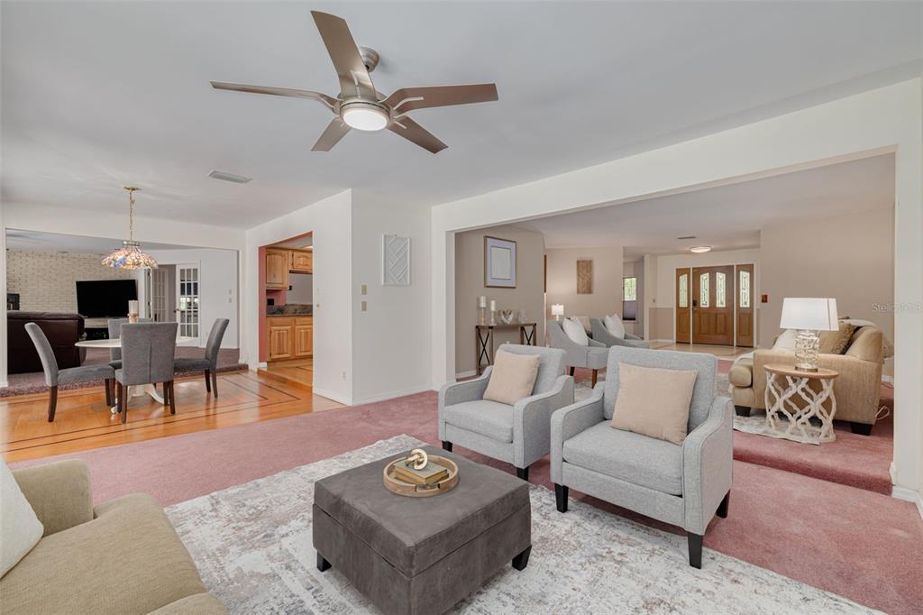 Tampa, Florida, 33626, United States, 5 Bedrooms Bedrooms, ,3 BathroomsBathrooms,Residential,For Sale,1941740