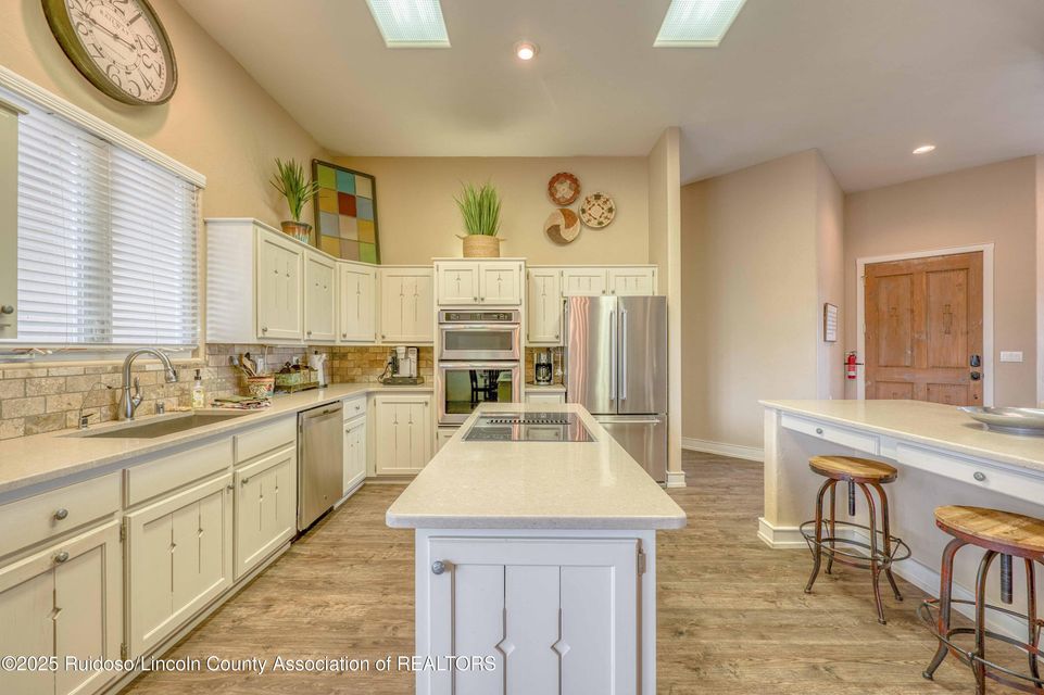 Ruidoso, New Mexico, 88345, United States, 4 Bedrooms Bedrooms, ,3 BathroomsBathrooms,Residential,For Sale,1895343