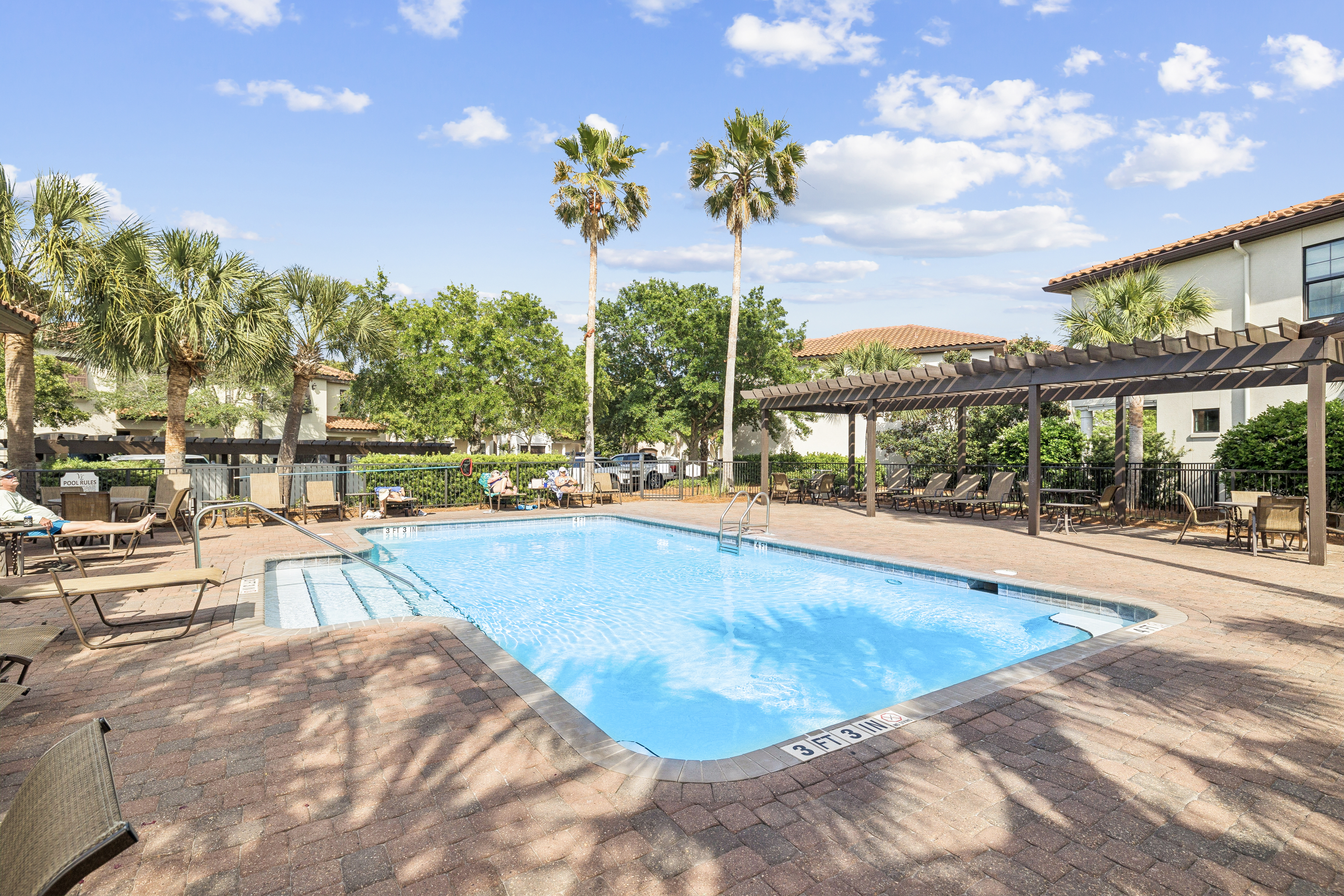  Golf-Course Villa With Garage And Resort Amenities - 物件實景