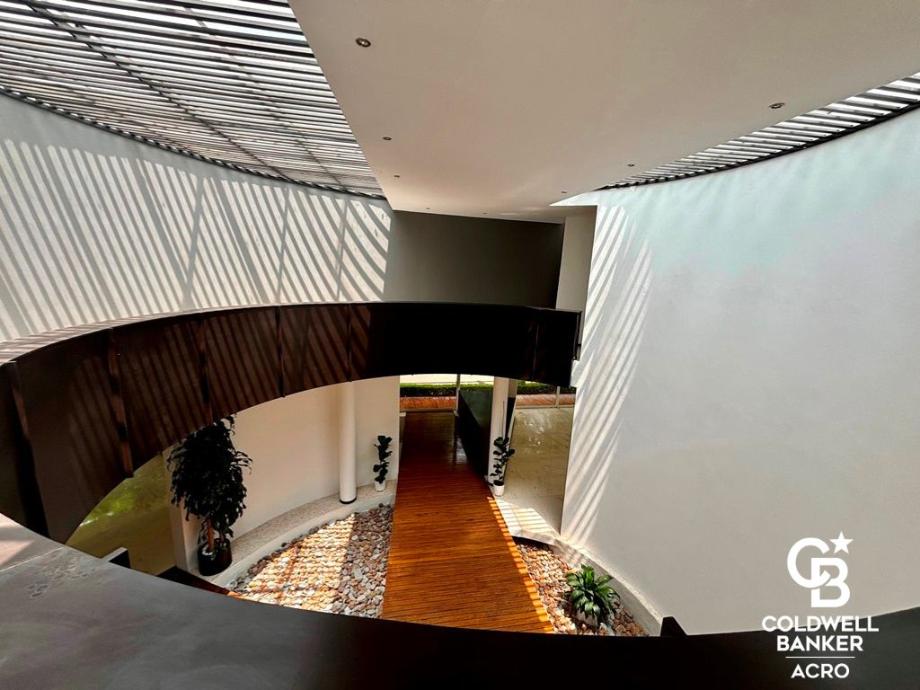 San Juan del Río, Querétaro, 76803, Mexico, 4 Bedrooms Bedrooms, ,4 BathroomsBathrooms,Residential,For Sale,1711952