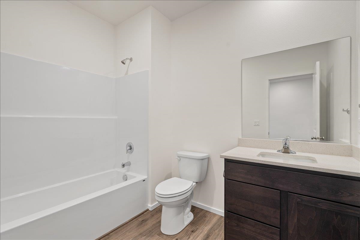 Deer Park, Washington, 99006, United States, 5 Bedrooms Bedrooms, ,2 BathroomsBathrooms,Residential,For Sale,1956687