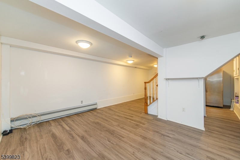 Clifton City, New Jersey, 07013, United States, 5 Bedrooms Bedrooms, ,4 BathroomsBathrooms,Residential,For Sale,2001932