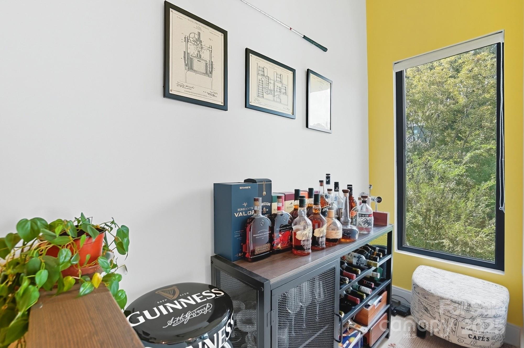 Charlotte, North Carolina, 28205, United States, 2 Bedrooms Bedrooms, ,3 BathroomsBathrooms,Residential,For Sale,1956240