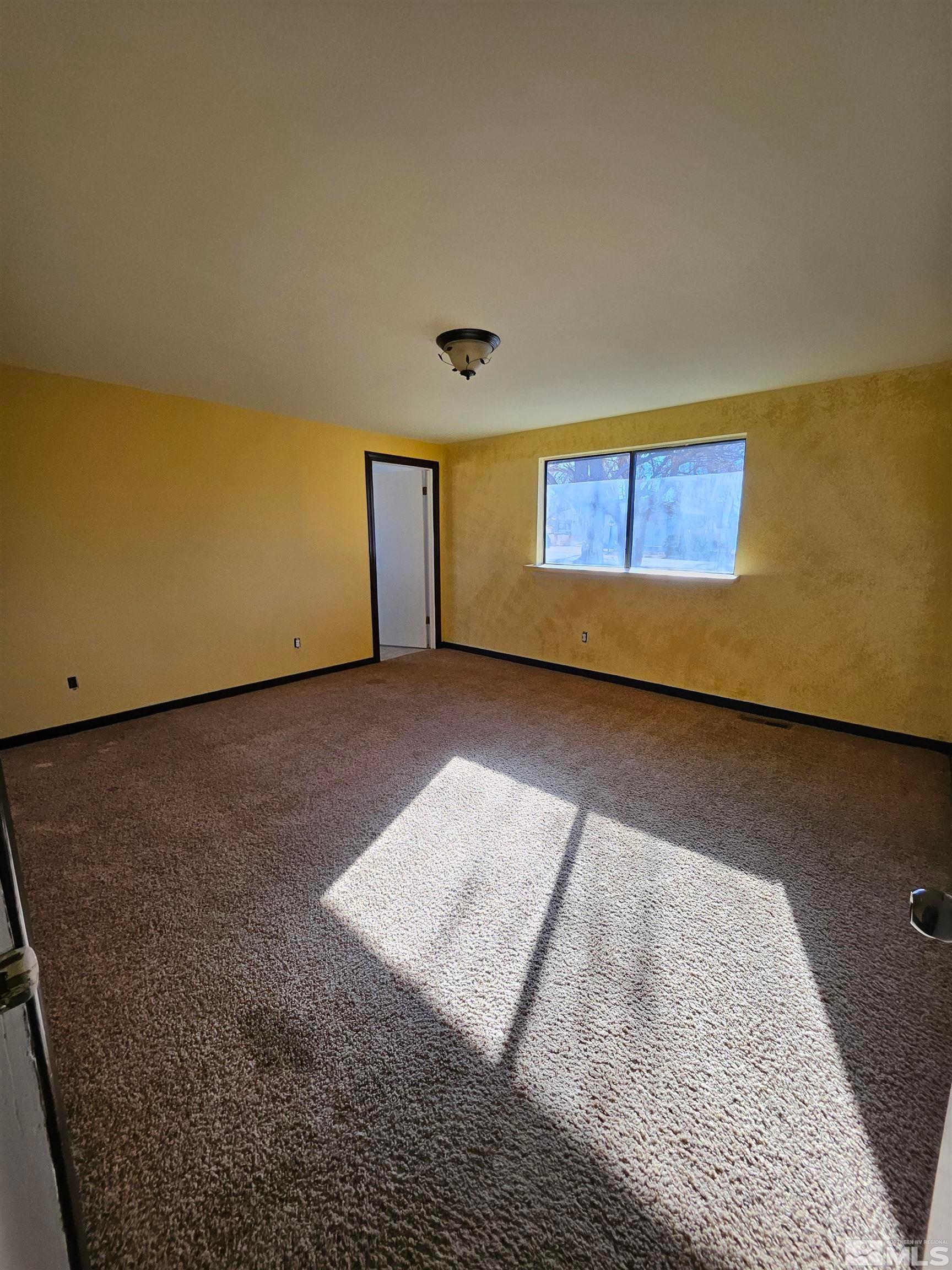 Gardnerville, Nevada, 89460, United States, 3 Bedrooms Bedrooms, ,3 BathroomsBathrooms,Residential,For Sale,1760398