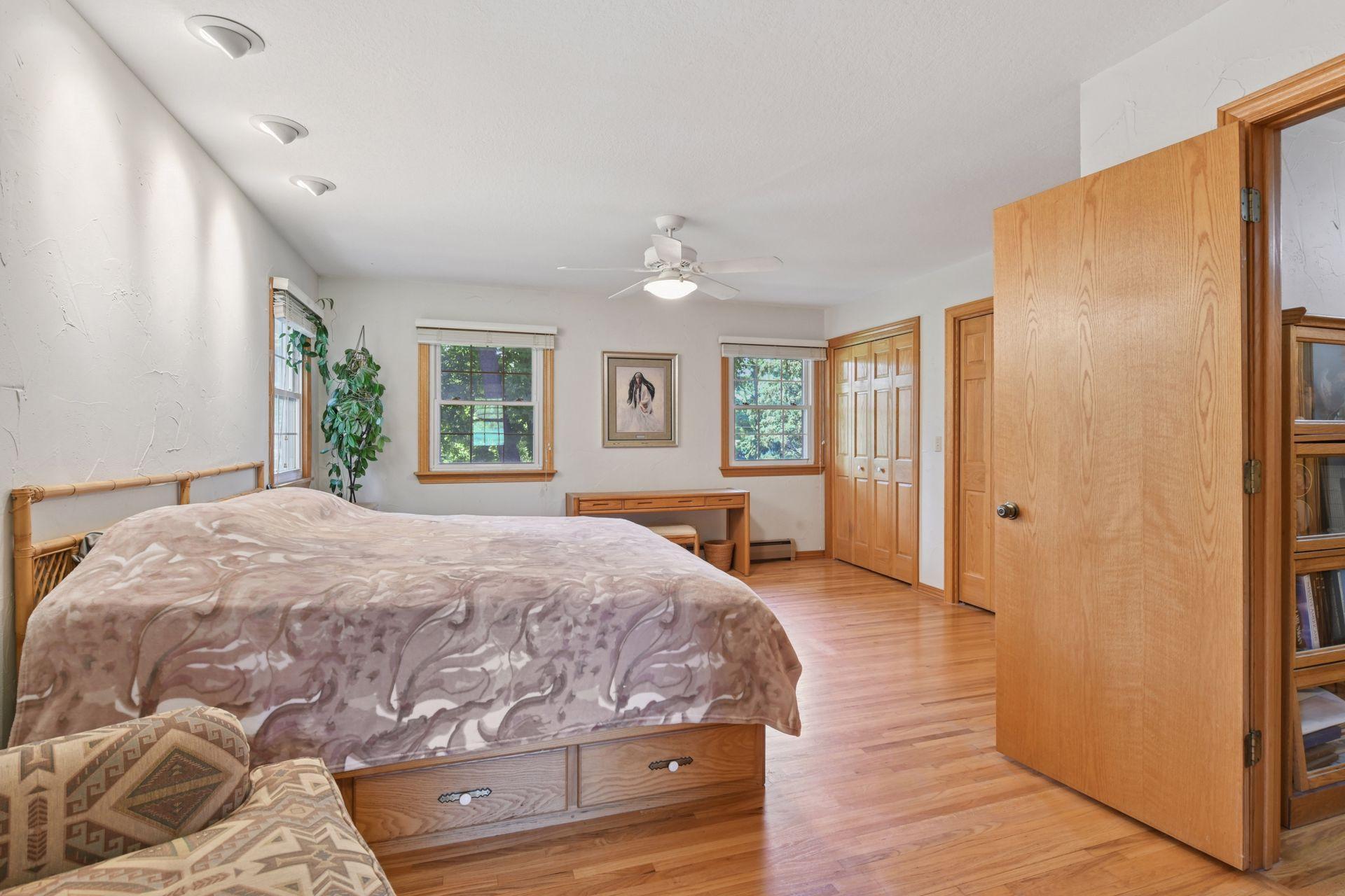 Minnetrista, Minnesota, 55364, United States, 3 Bedrooms Bedrooms, ,2 BathroomsBathrooms,Residential,For Sale,1902548