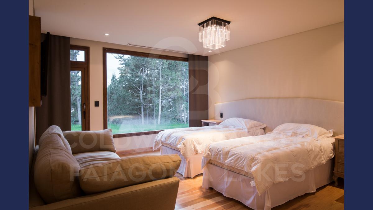 VENTA Casa de lujo 552 m2 lote 2242 m2 barrio cerr, Villa La Angostura, AR-Q, AR, 4 Bedrooms Bedrooms, ,5 BathroomsBathrooms,Residential,For Sale,VENTA Casa de lujo 552 m2 lote 2242 m2 barrio cerr,1487712