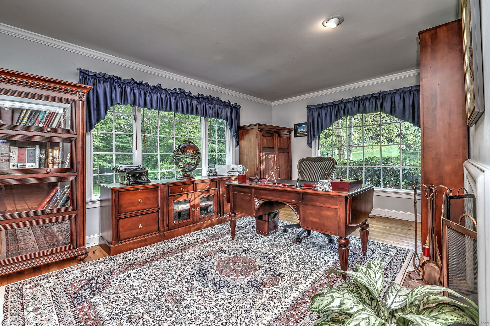 Redding, Connecticut, 06896, United States, 4 Bedrooms Bedrooms, ,5 BathroomsBathrooms,Residential,For Sale,1827564