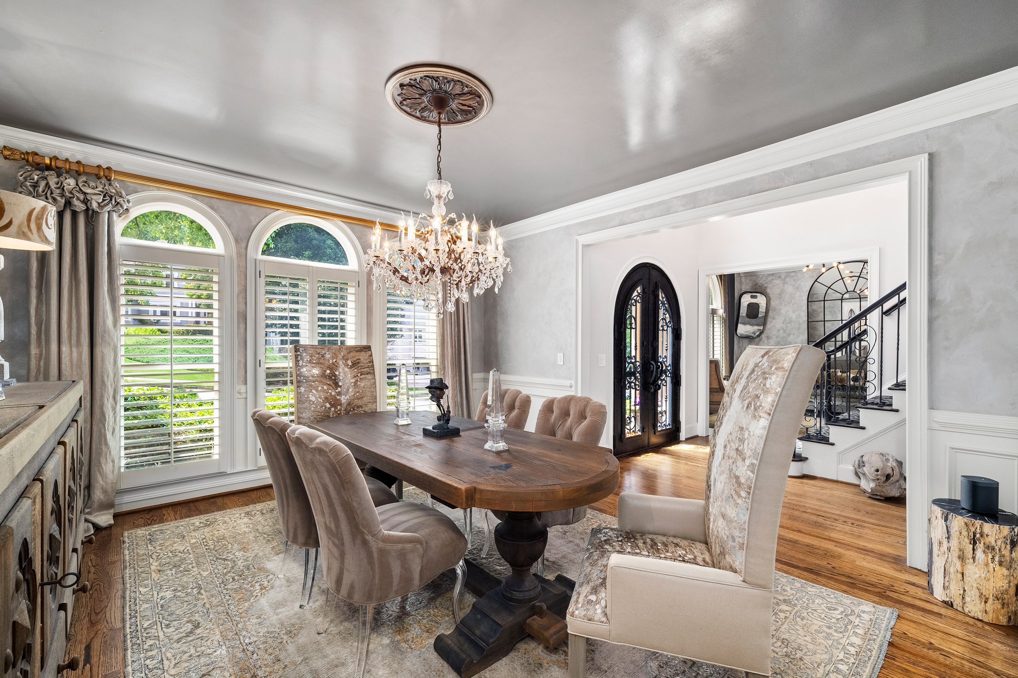  Luxury, Warmth, and Timeless Beauty in the Heart of Chartwell - 物件實景
