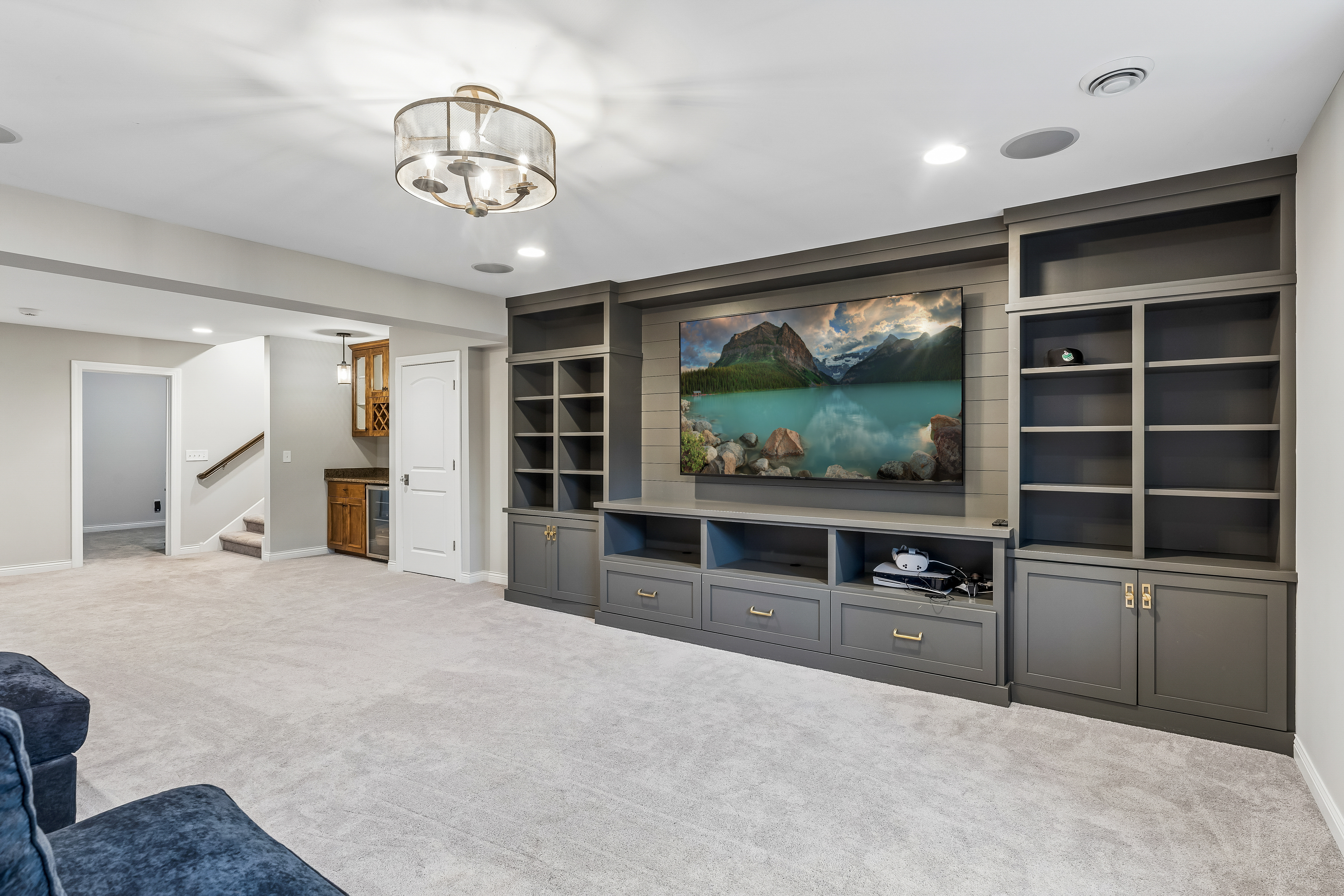  Elegant Living in Edina’s Yancey Park - 物件實景