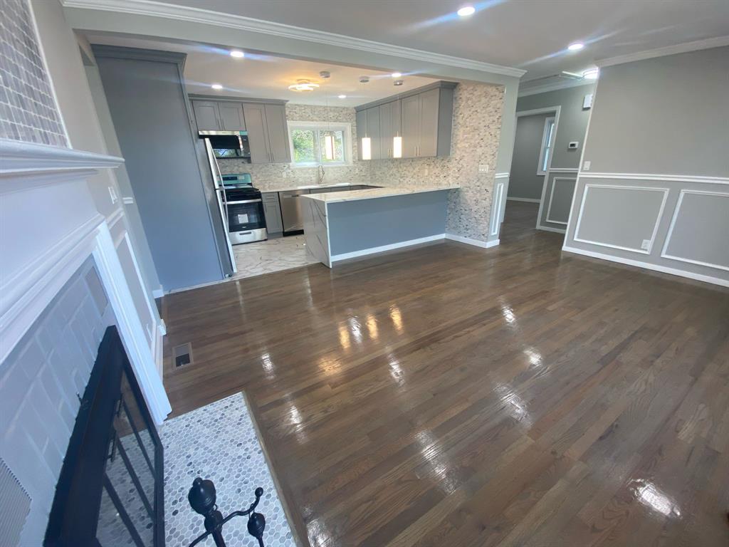 Yonkers, New York, 10705, United States, 3 Bedrooms Bedrooms, ,1 BathroomBathrooms,Residential,For Sale,1944966