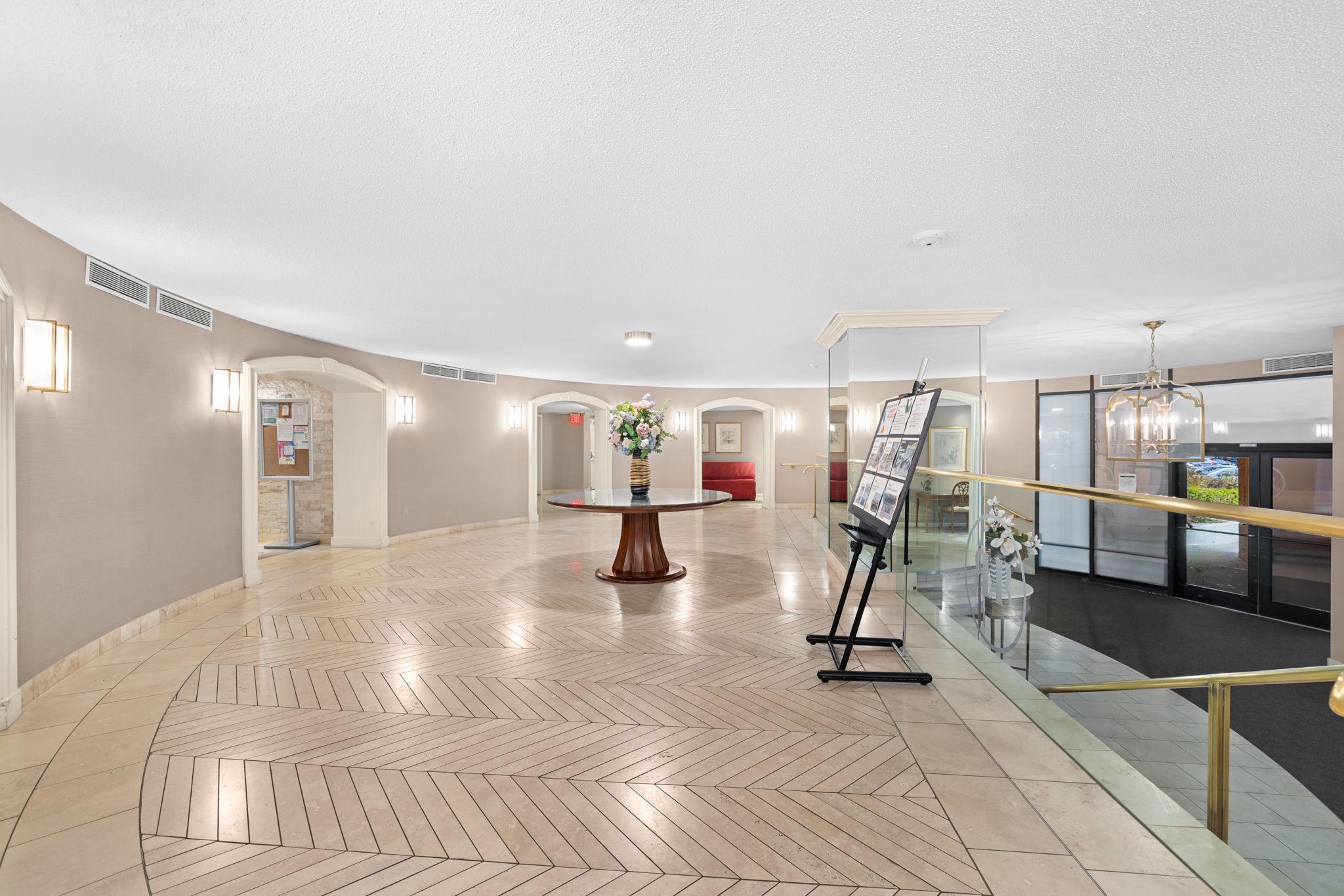  8370 Greensboro Drive, Mclean, VA, 22102 - 物件實景