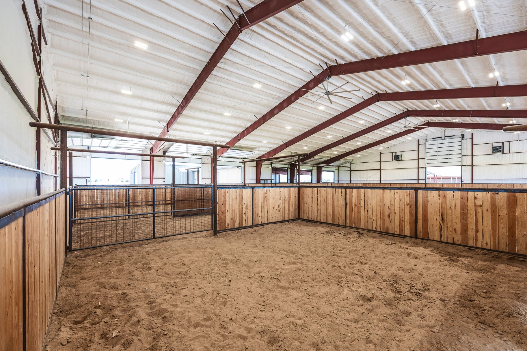  Refined Farmhouse Living with Professional Horse Facilities - 物件實景