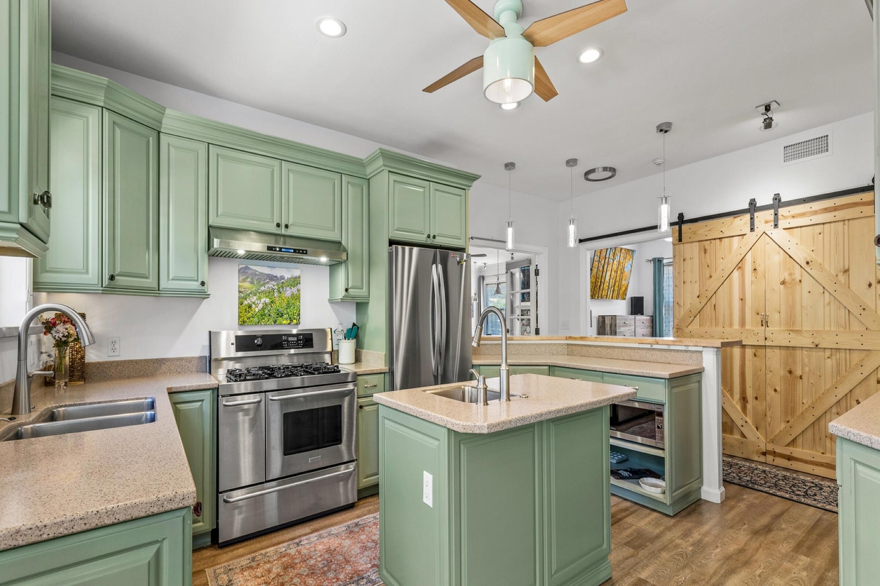  303 W Juniper Avenue  Flagstaff, AZ - 物件實景