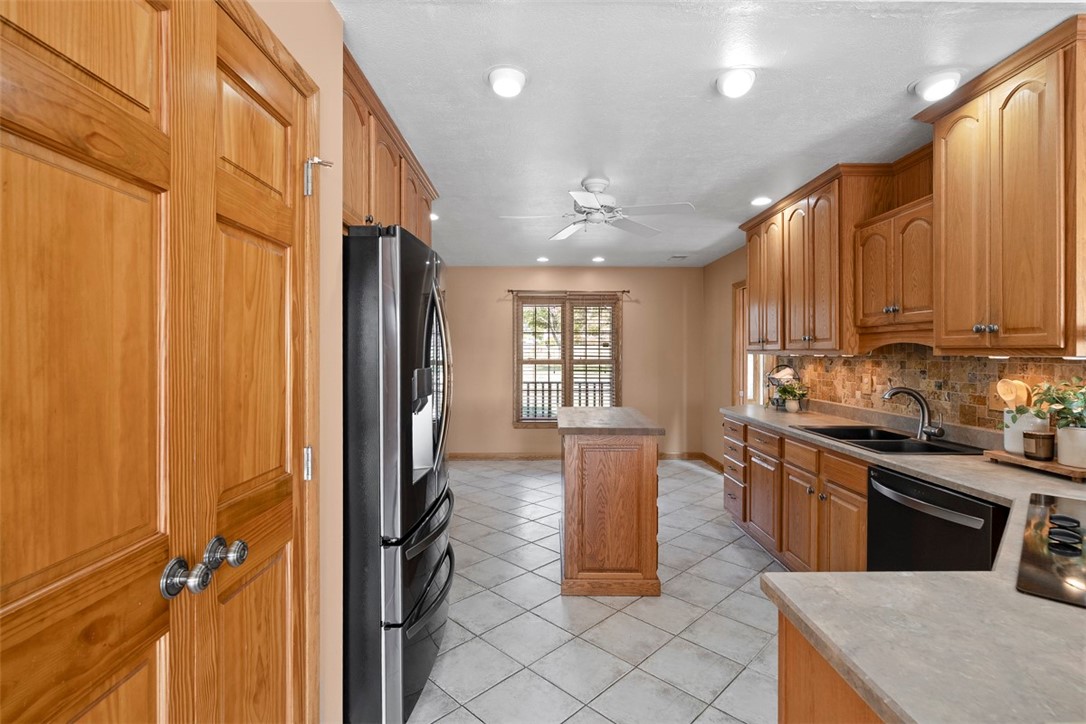 Cranberry Twp, Pennsylvania, 16066, United States, 4 Bedrooms Bedrooms, ,3 BathroomsBathrooms,Residential,For Sale,1947060