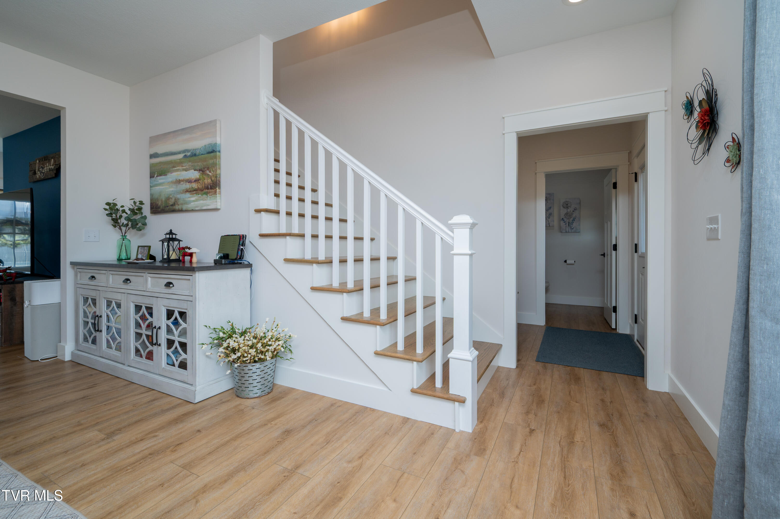 Greeneville, Tennessee, 37745, United States, 4 Bedrooms Bedrooms, ,3 BathroomsBathrooms,Residential,For Sale,2005652