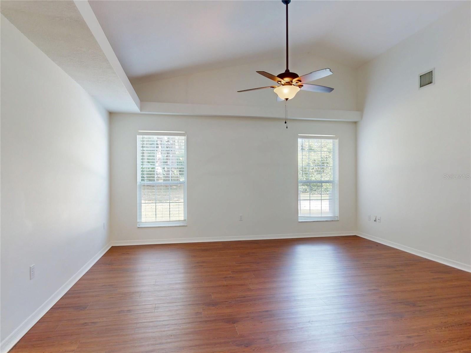 OCALA, Florida, 34482, United States, 4 Bedrooms Bedrooms, ,2 BathroomsBathrooms,Residential,For Sale,1991110