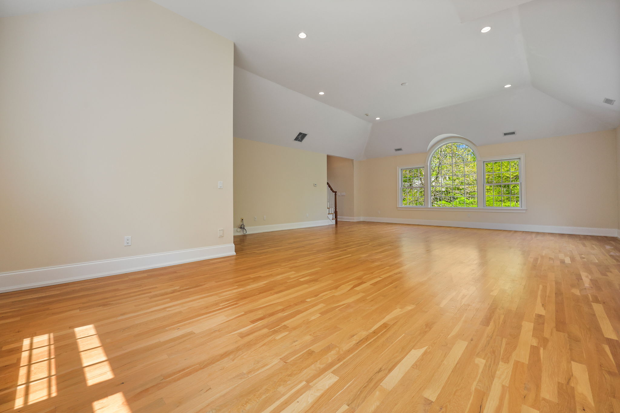  12 Woodbine Way - 物件實景