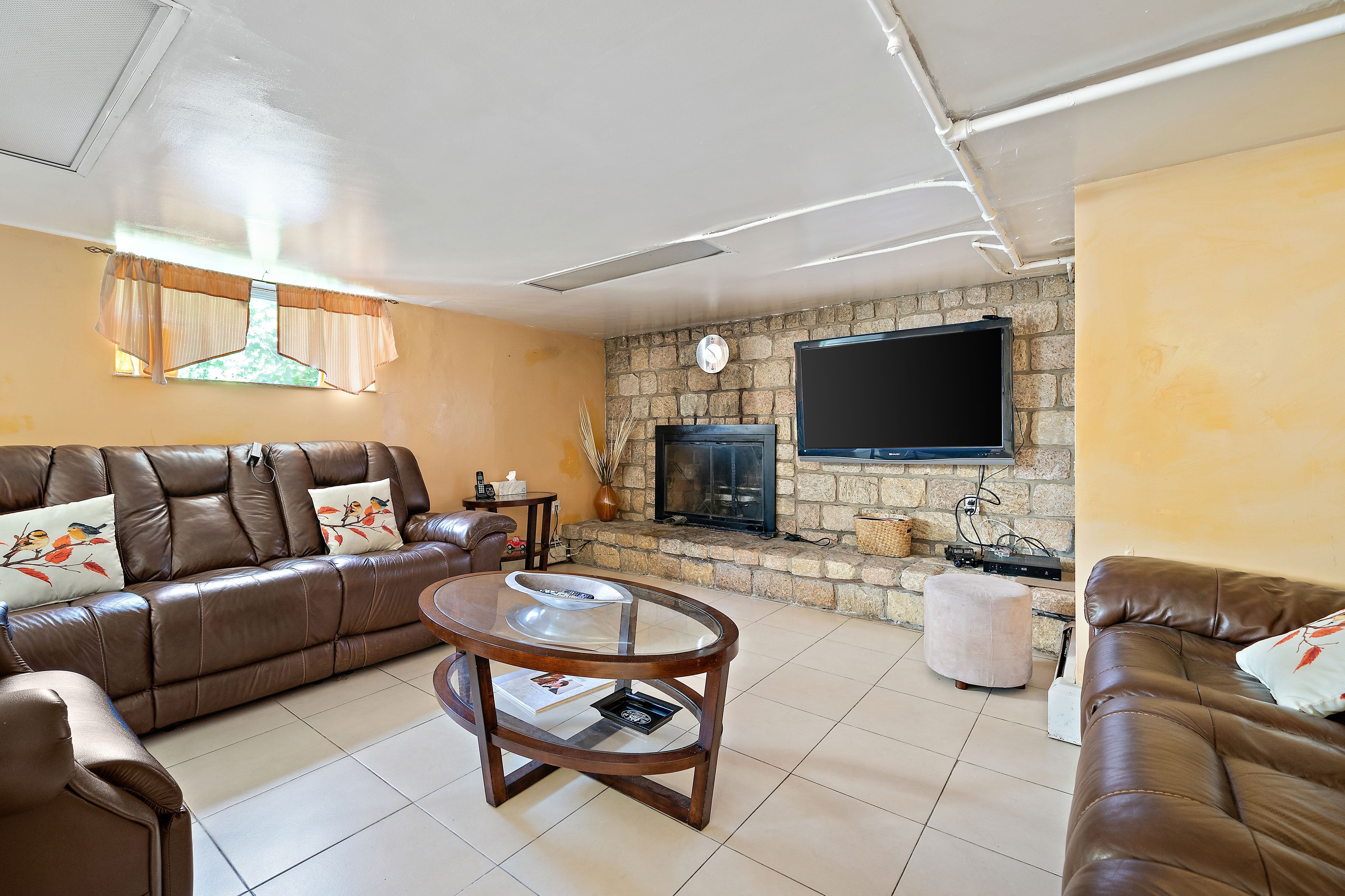 Hull, Massachusetts, 02045, United States, 4 Bedrooms Bedrooms, ,3 BathroomsBathrooms,Residential,For Sale,1870933