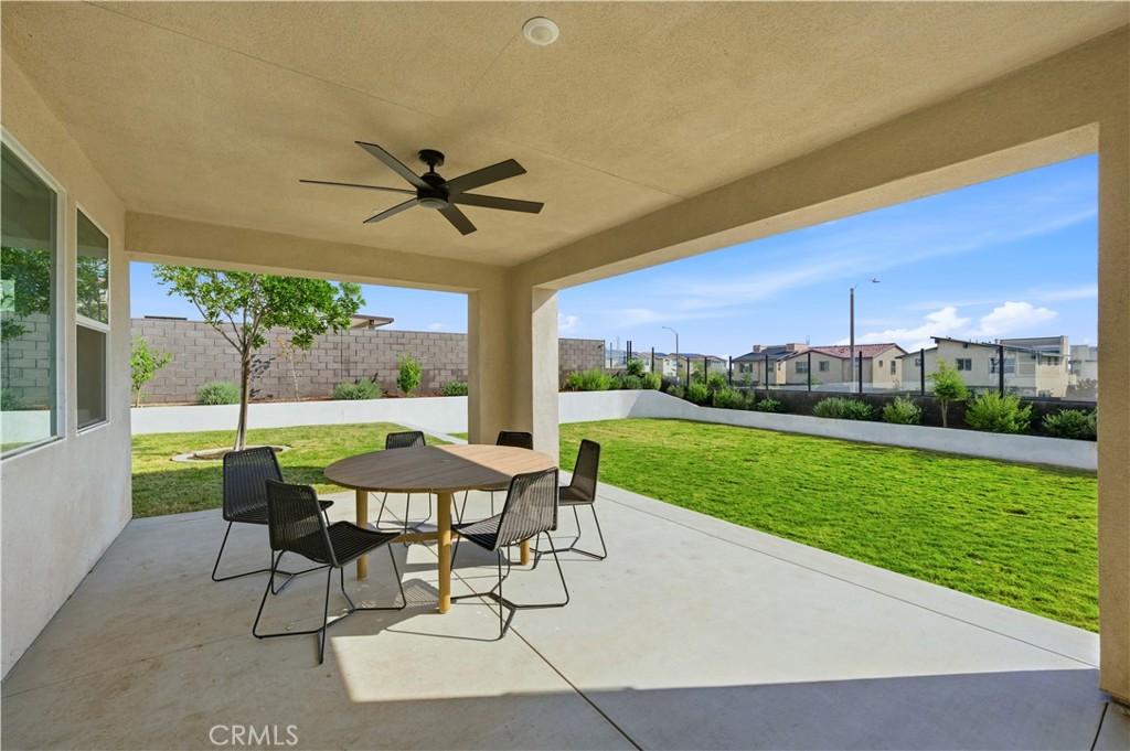 Fontana, California, 92336, United States, 4 Bedrooms Bedrooms, ,3 BathroomsBathrooms,Residential,For Sale,1995371