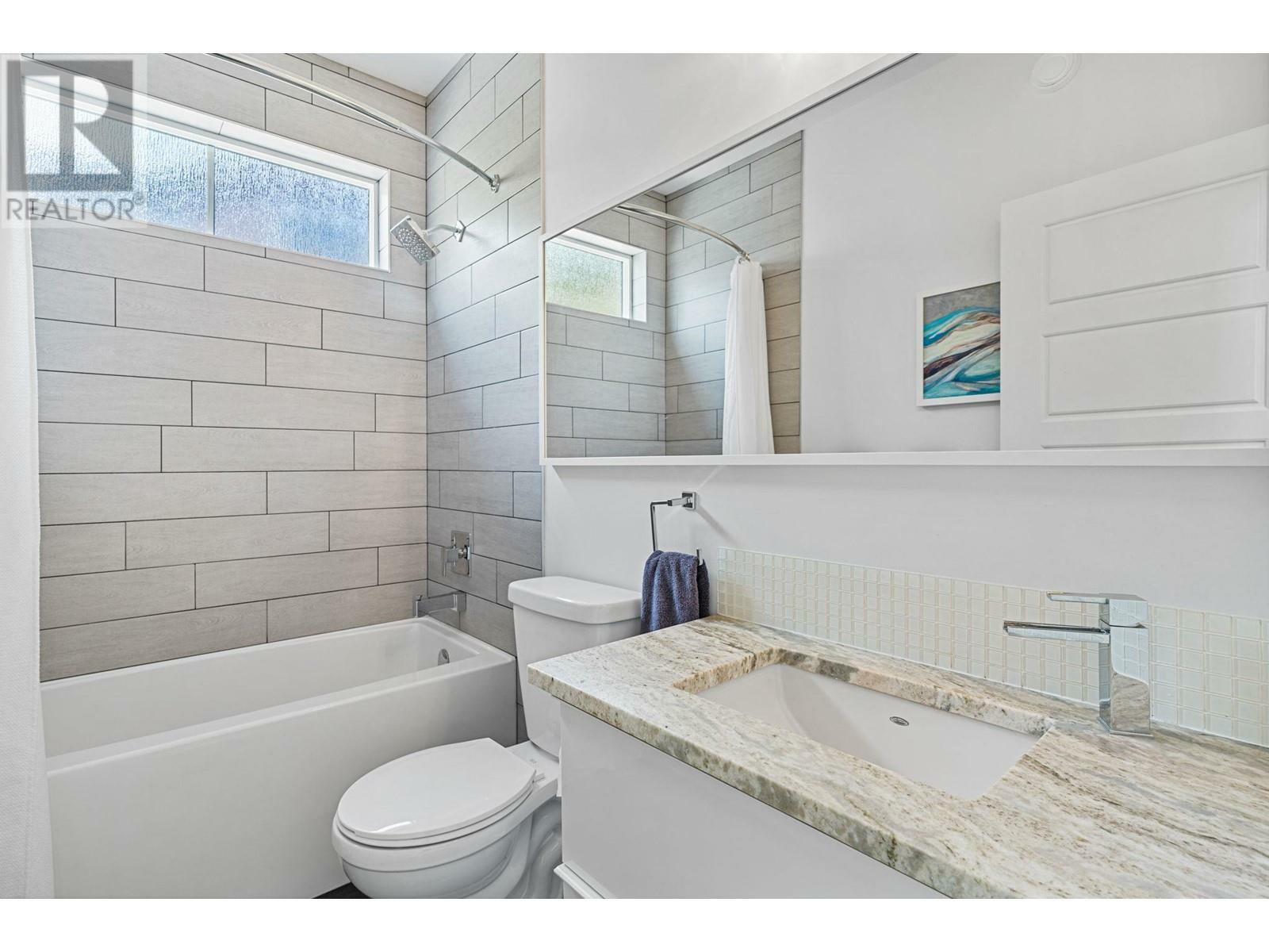KELOWNA, British Columbia, V1Z 3R8, CA, 3 Bedrooms Bedrooms, ,2 BathroomsBathrooms,Residential,For Sale,1836675