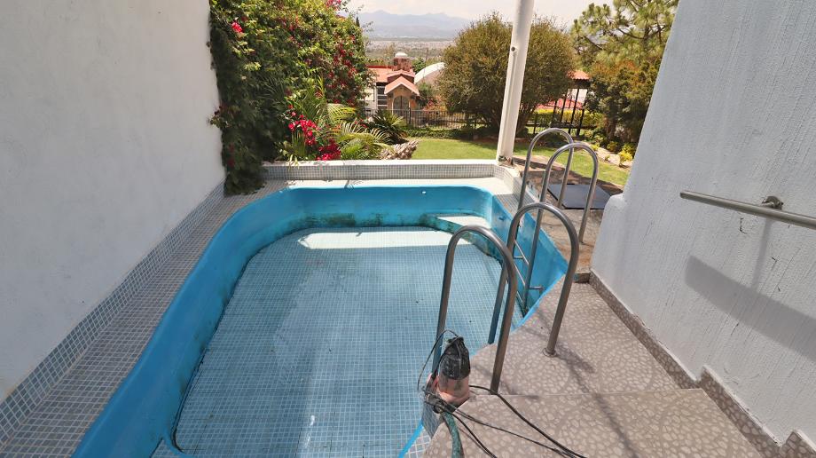 Morelia, Michoacán de Ocampo, 58337, Mexico, 16 Bedrooms Bedrooms, ,14 BathroomsBathrooms,Residential,For Sale,1850325