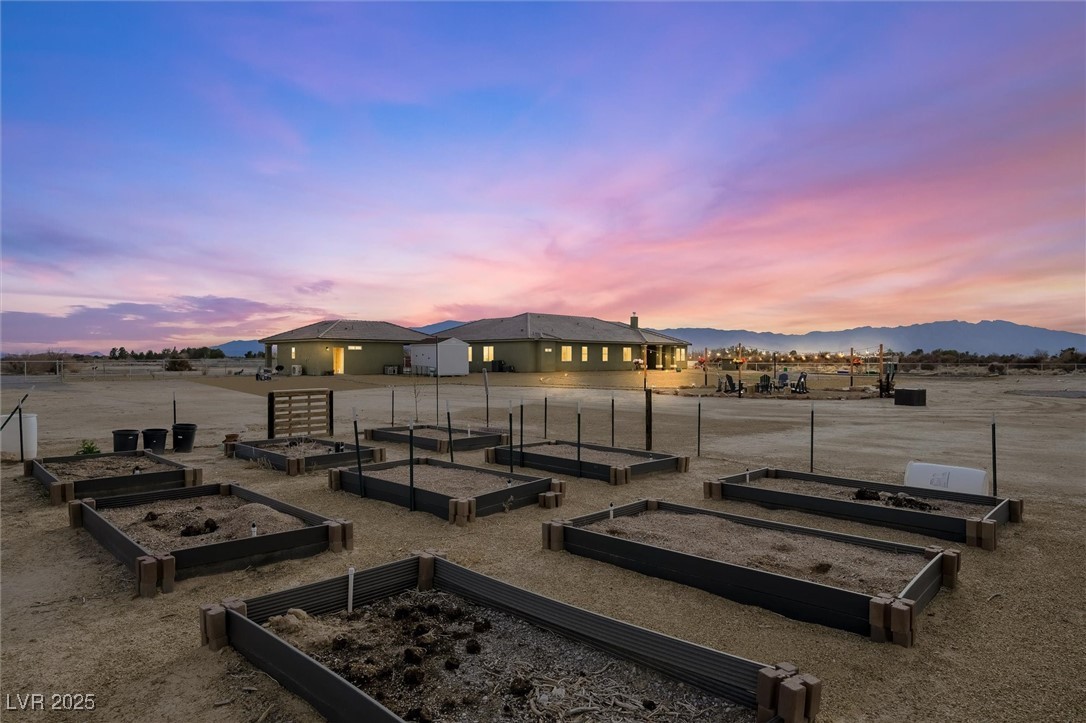 Pahrump, Nevada, 89061, United States, 5 Bedrooms Bedrooms, ,5 BathroomsBathrooms,Residential,For Sale,1901297