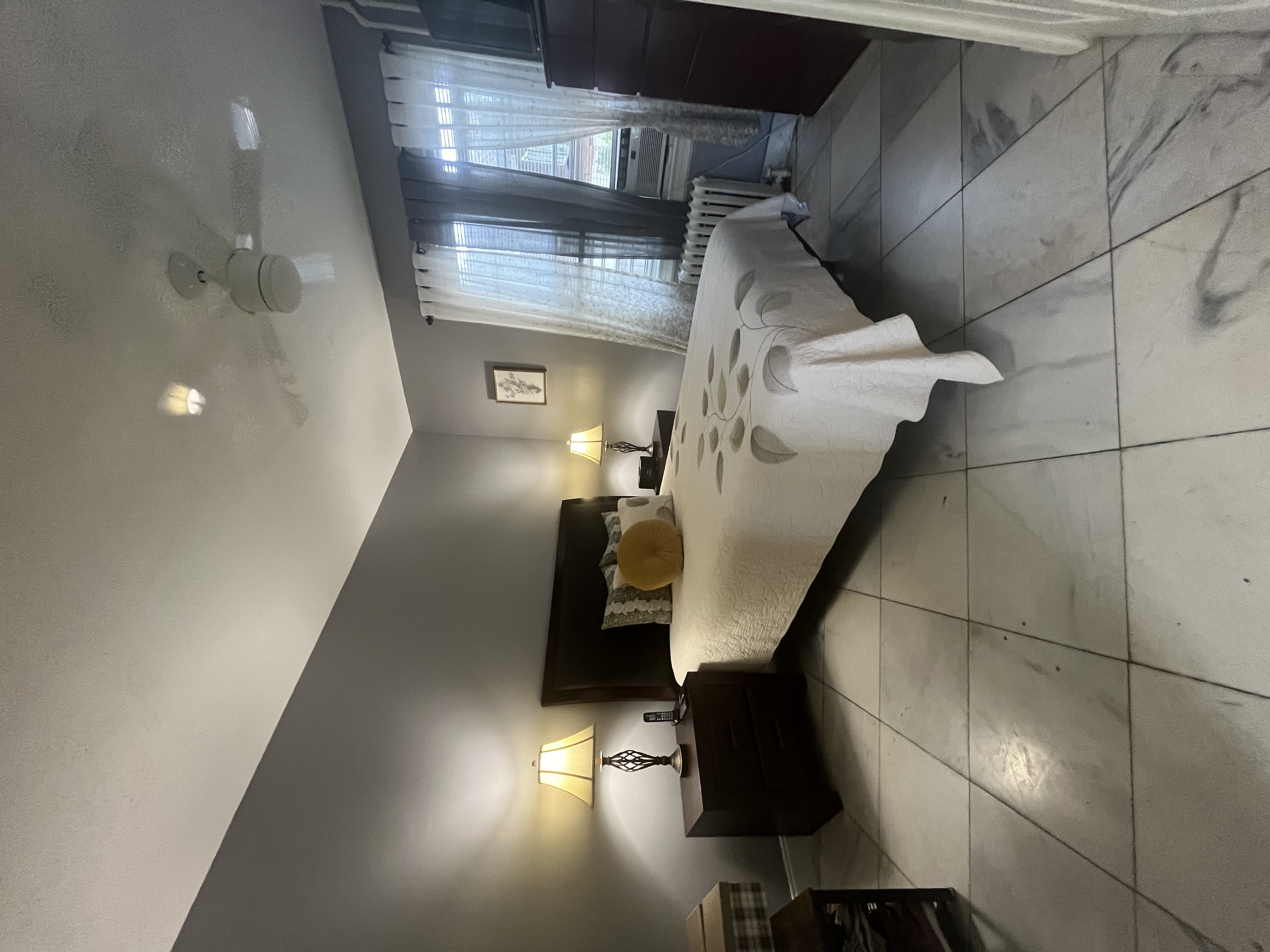 Bronx, New York, 10475, United States, 3 Bedrooms Bedrooms, ,2 BathroomsBathrooms,Residential,For Sale,1974345