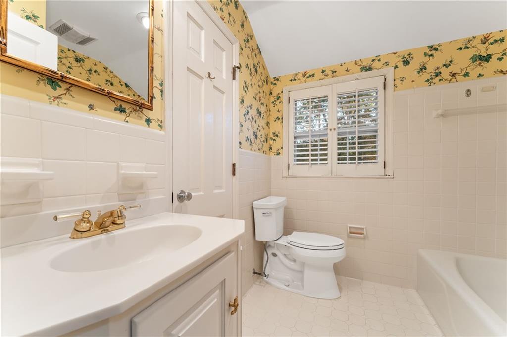 Atlanta, Georgia, 30338, United States, 4 Bedrooms Bedrooms, ,4 BathroomsBathrooms,Residential,For Sale,1991033