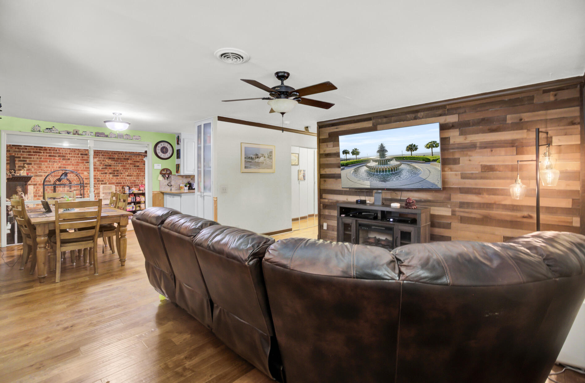 Charleston, South Carolina, 29407, United States, 4 Bedrooms Bedrooms, ,2 BathroomsBathrooms,Residential,For Sale,1950272