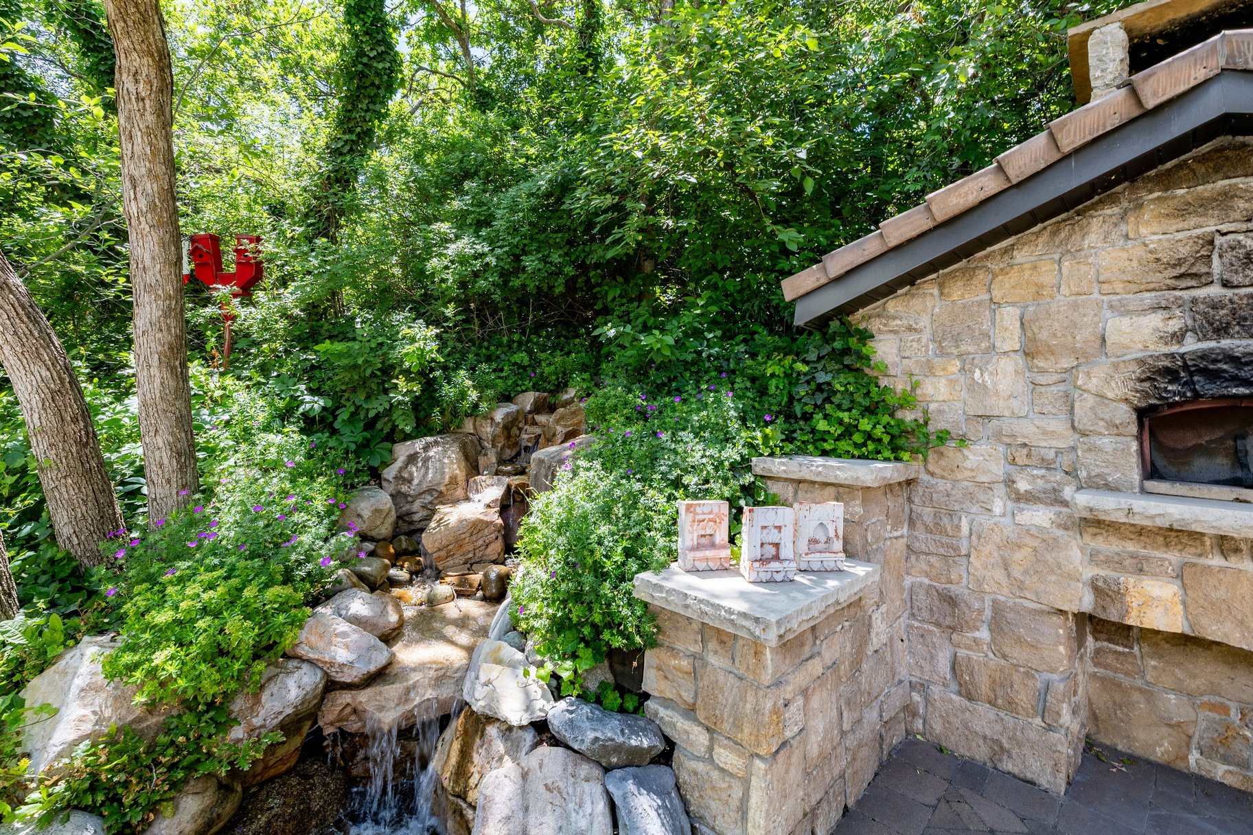  Private Cottonwood Heights Estate with Resort Backyard & Mountain Views - 物件實景